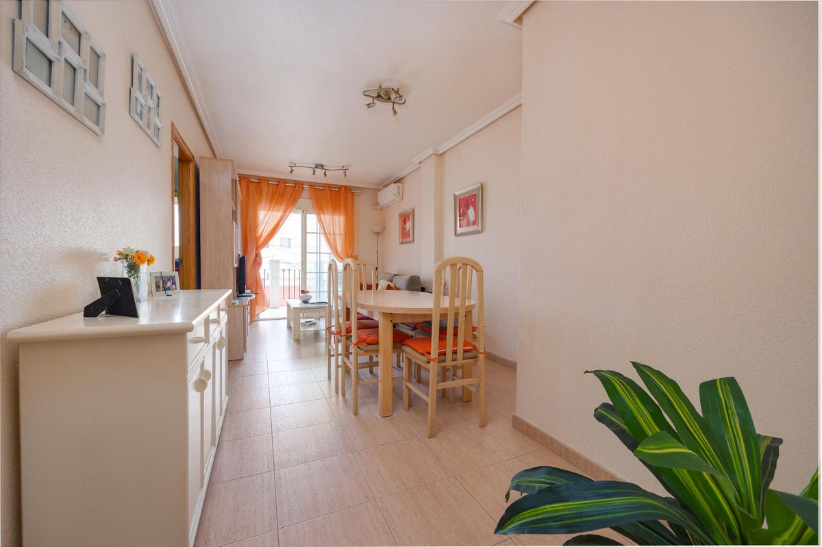 Se vende Apartamento Planta Media de 3 dormitorios en Costa Blanca, Alicante, España