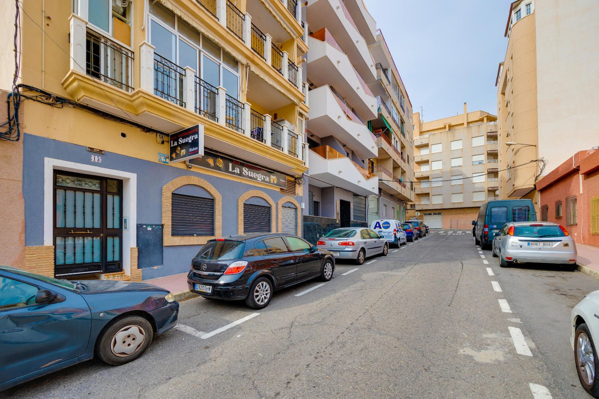 Se vende Apartamento Planta Media de 3 dormitorios en Costa Blanca, Alicante, España