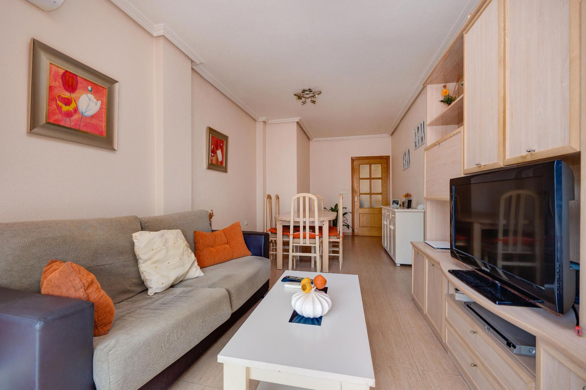 Se vende Apartamento Planta Media de 3 dormitorios en Costa Blanca, Alicante, España