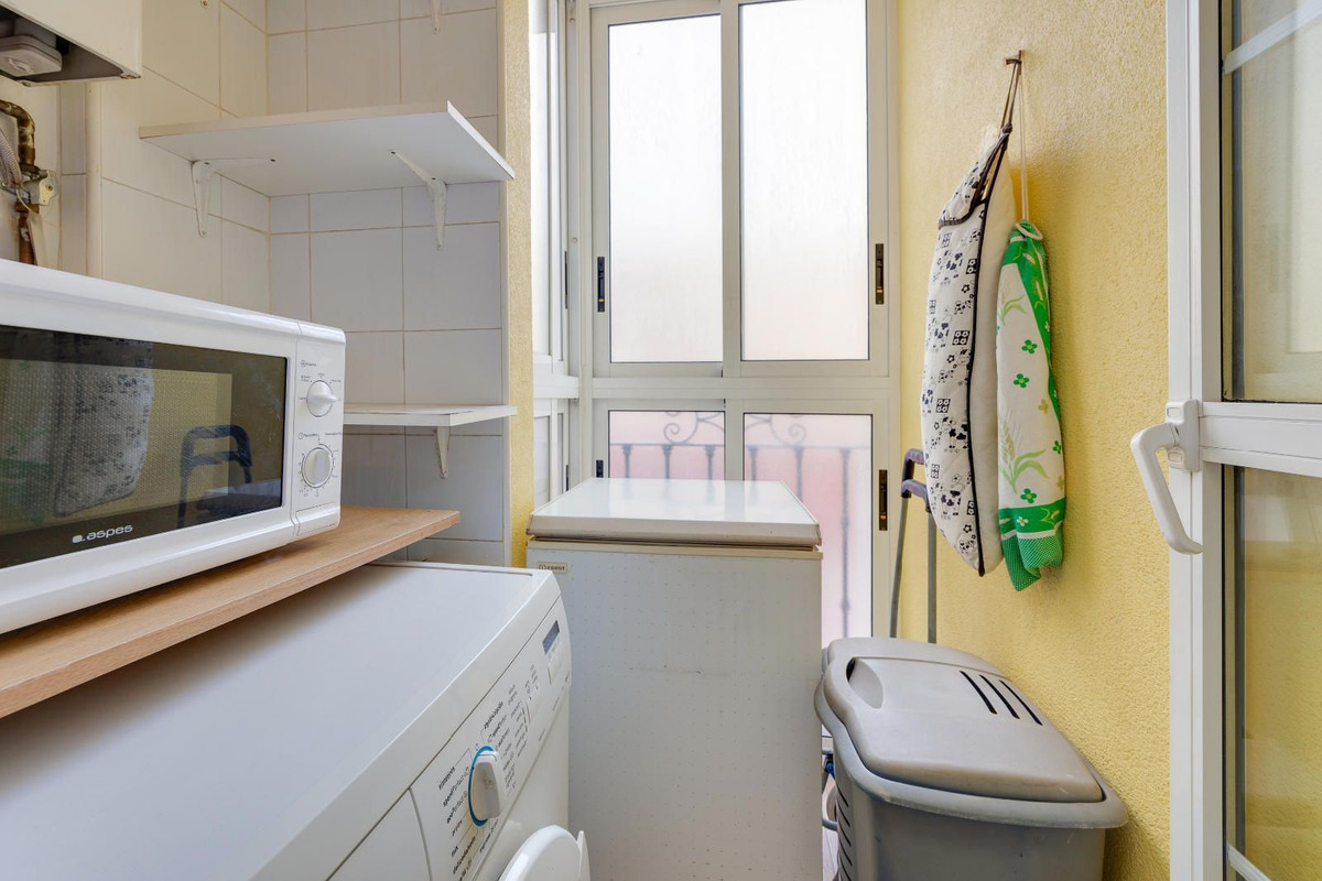 Se vende Apartamento Planta Media de 3 dormitorios en Costa Blanca, Alicante, España