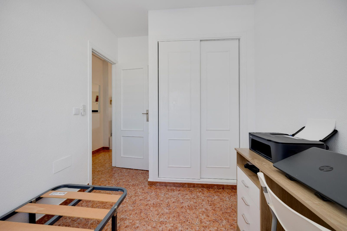 Se vende Bungalow de 2 dormitorios en Costa Blanca, Alicante, España