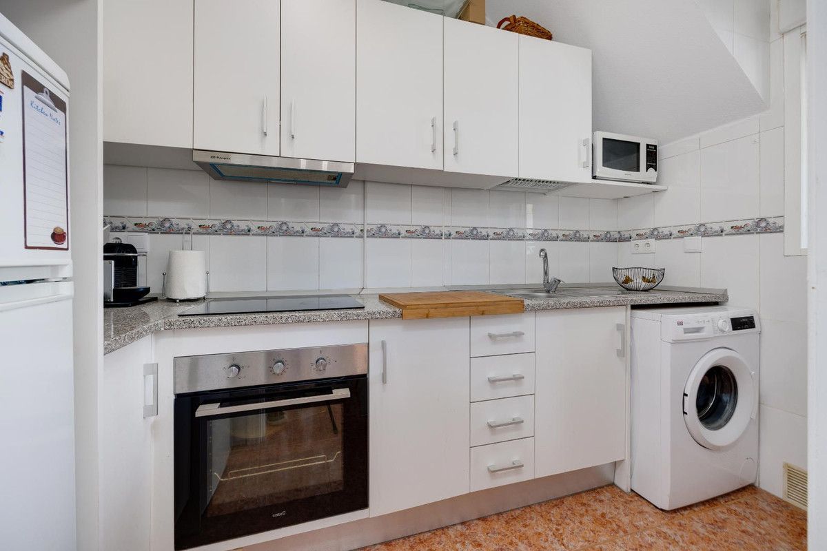 Se vende Bungalow de 2 dormitorios en Costa Blanca, Alicante, España