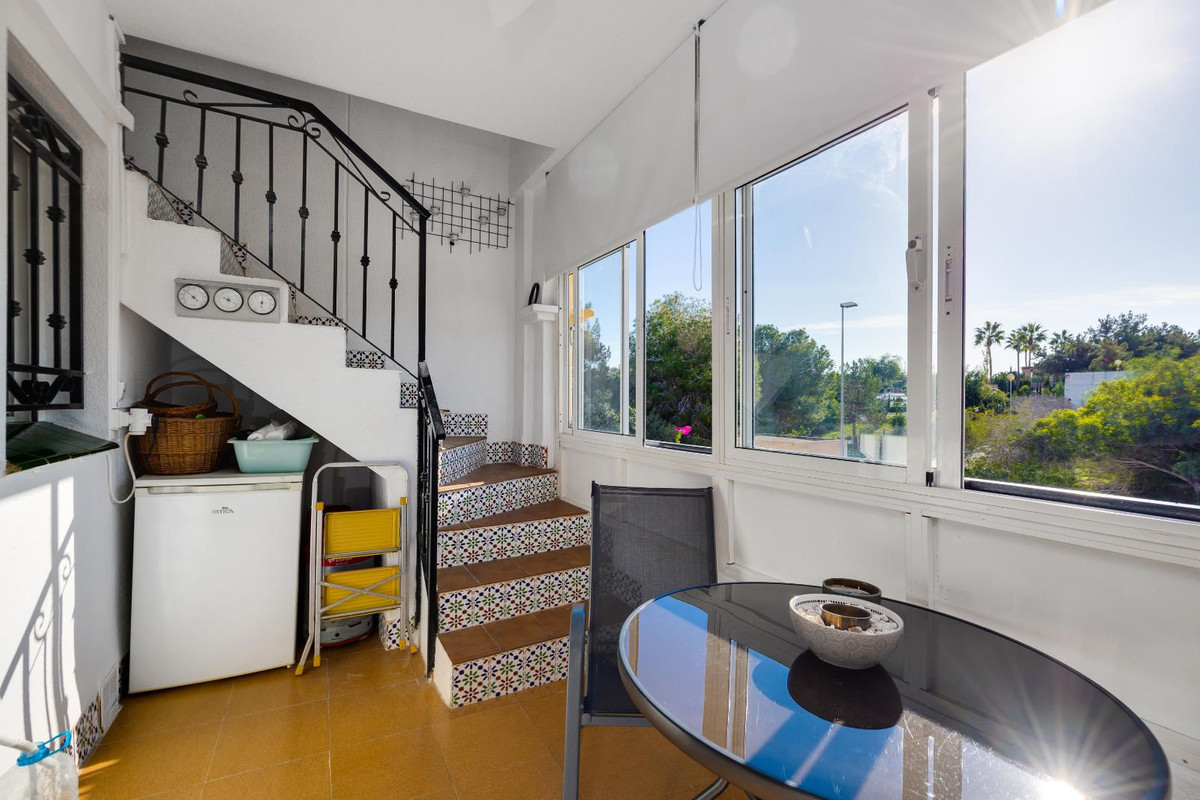 Se vende Bungalow de 2 dormitorios en Costa Blanca, Alicante, España