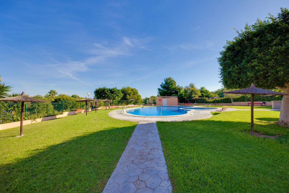 Se vende Bungalow de 2 dormitorios en Costa Blanca, Alicante, España