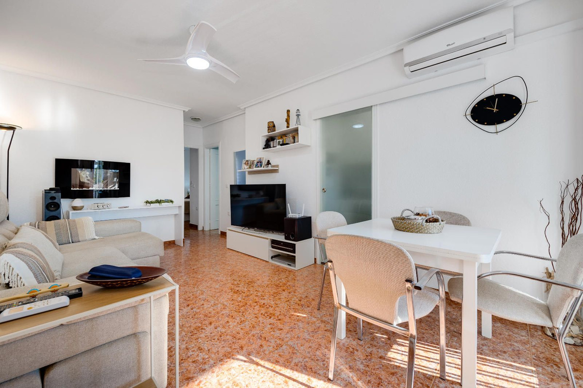 Se vende Bungalow de 2 dormitorios en Costa Blanca, Alicante, España