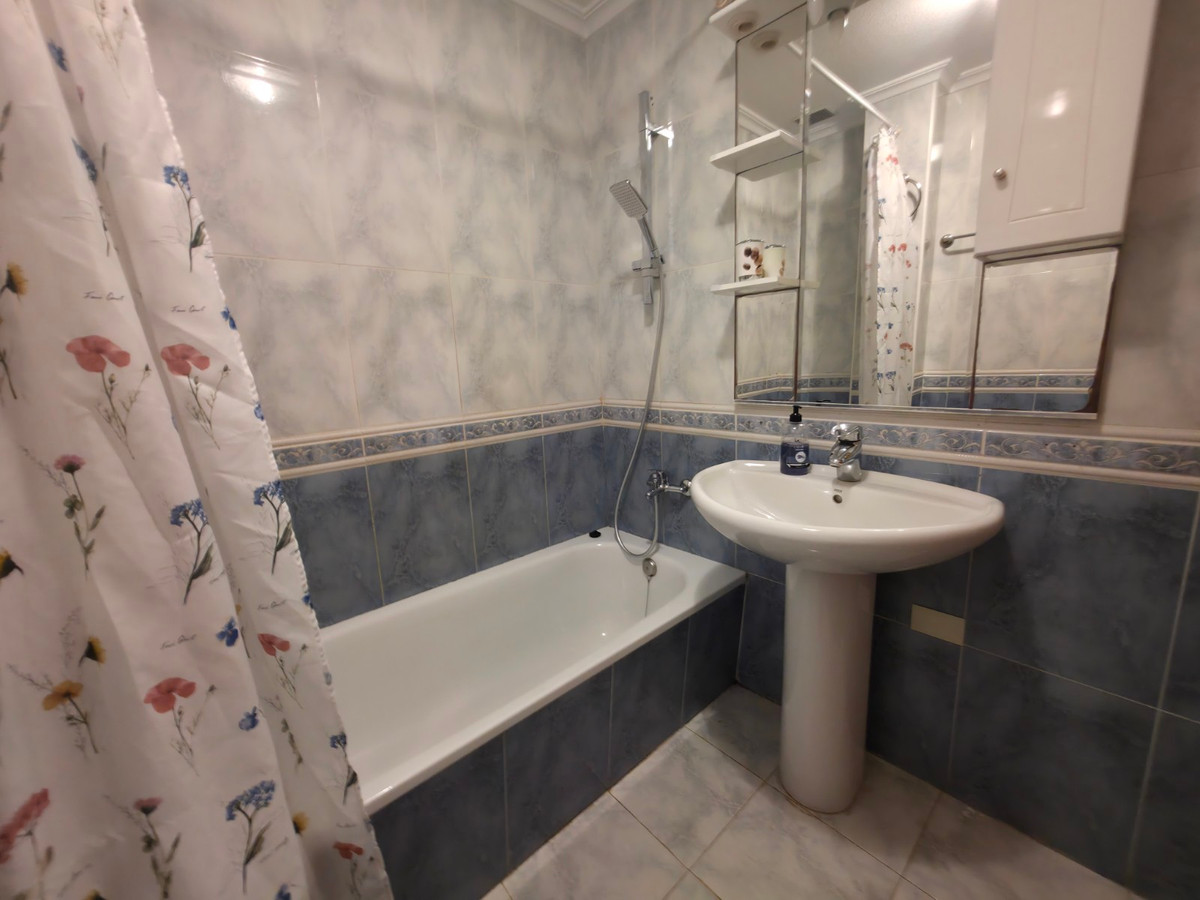 3 Bed Apartment for sale in Torrevieja Costa Blanca, Alicante, Spain