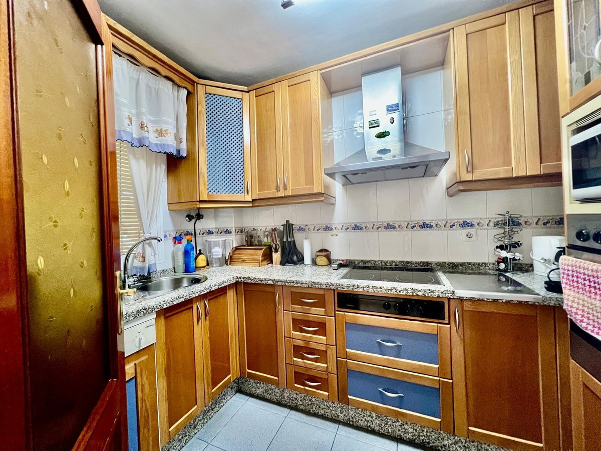 Se vende Apartamento Planta Media de 2 dormitorios en Costa Del Sol, Málaga, España