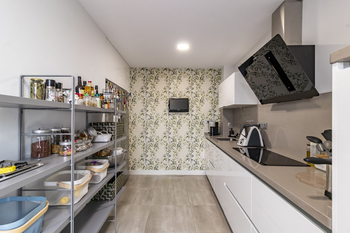3 Bed Townhouse for sale in San Pedro De Alcántara Costa Del Sol, Málaga, Spain