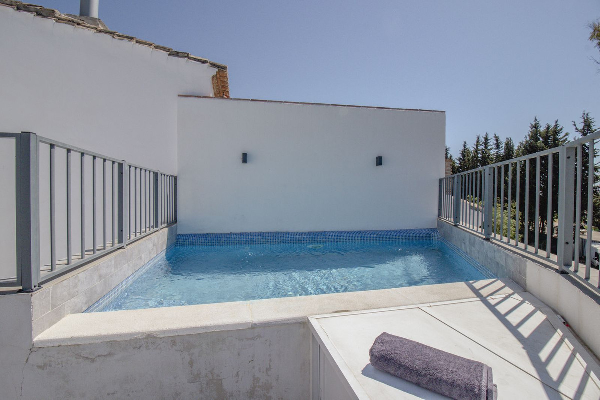 3 Bed Townhouse for sale in San Pedro De Alcántara Costa Del Sol, Málaga, Spain