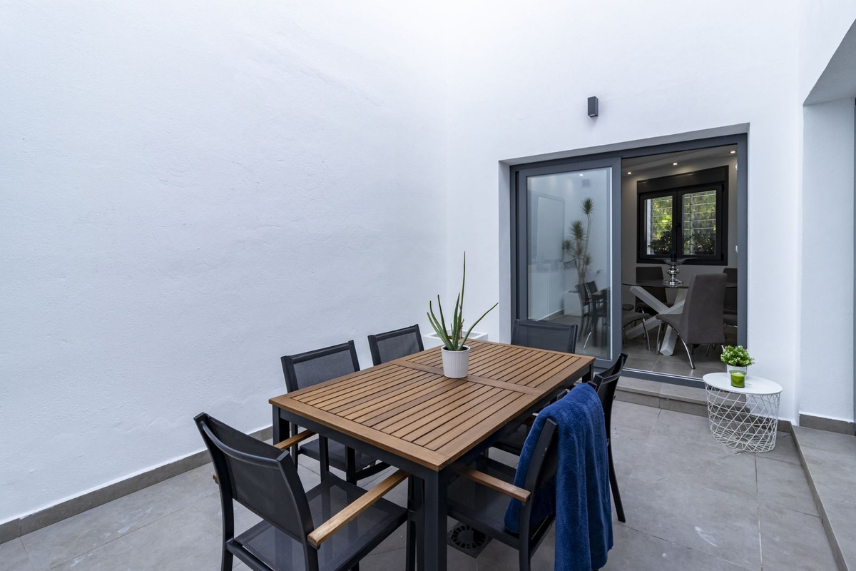 3 Bed Townhouse for sale in San Pedro De Alcántara Costa Del Sol, Málaga, Spain