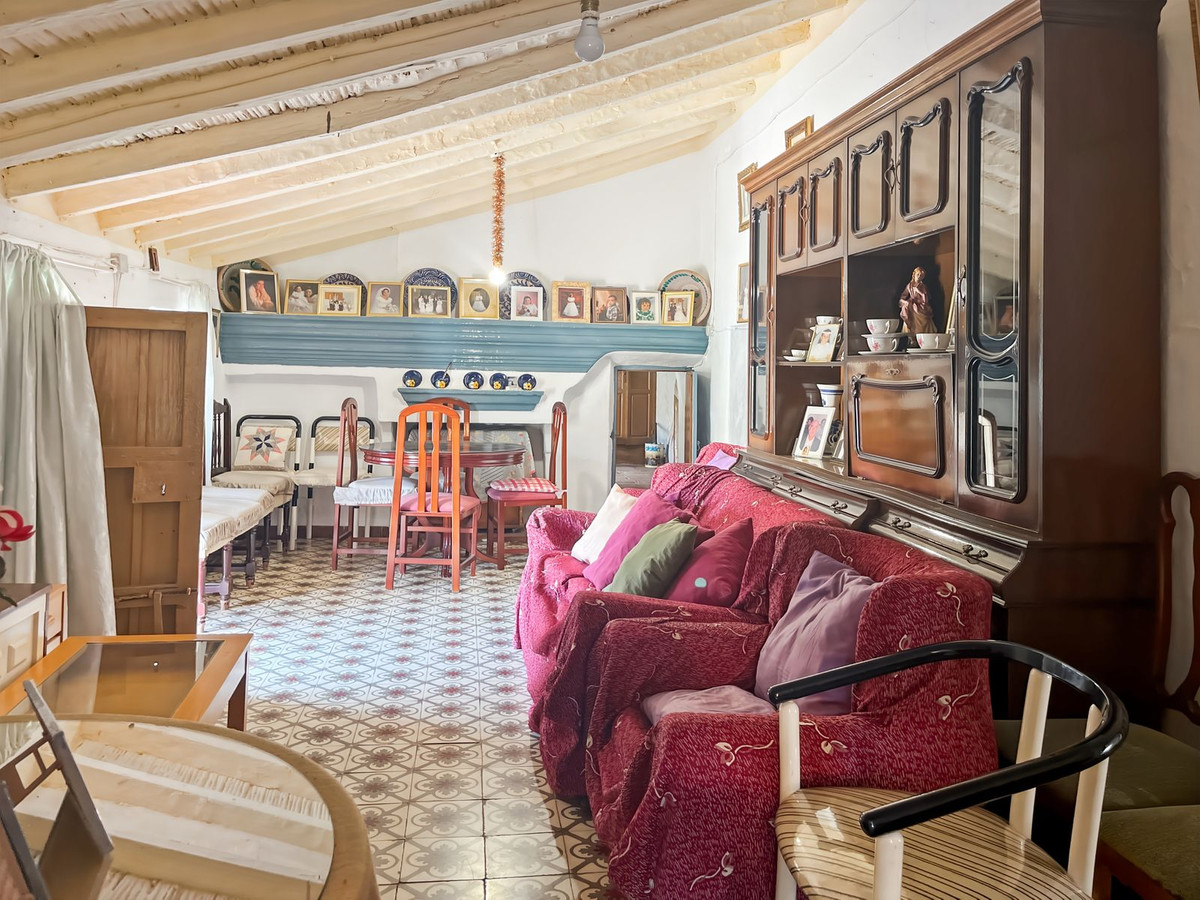 Se vende Finca - Cortijo de 5 dormitorios en Costa Del Sol East, Málaga, España