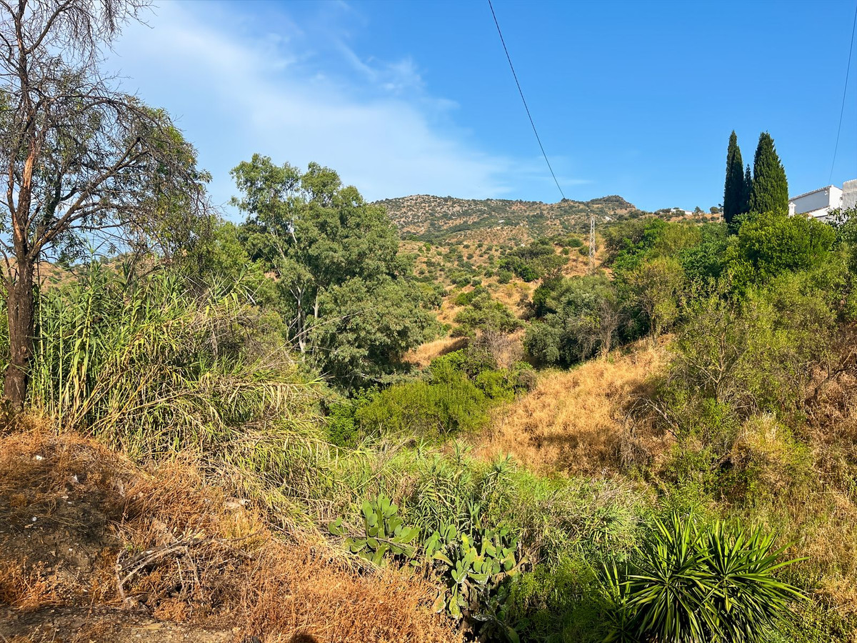 Se vende Finca - Cortijo de 5 dormitorios en Costa Del Sol East, Málaga, España