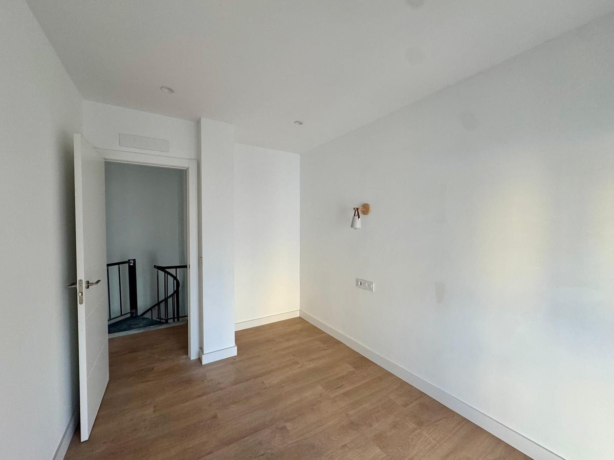 Se vende Dúplex de 3 dormitorios en Costa Del Sol, Málaga, España