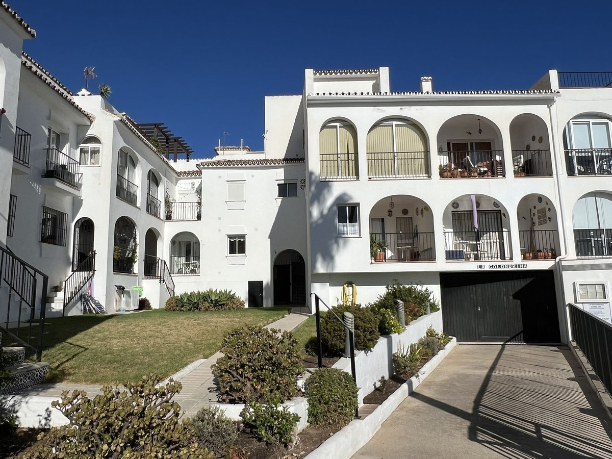 Se vende Apartamento en Planta Última de 2 dormitorios en Costa Del Sol, Málaga, España