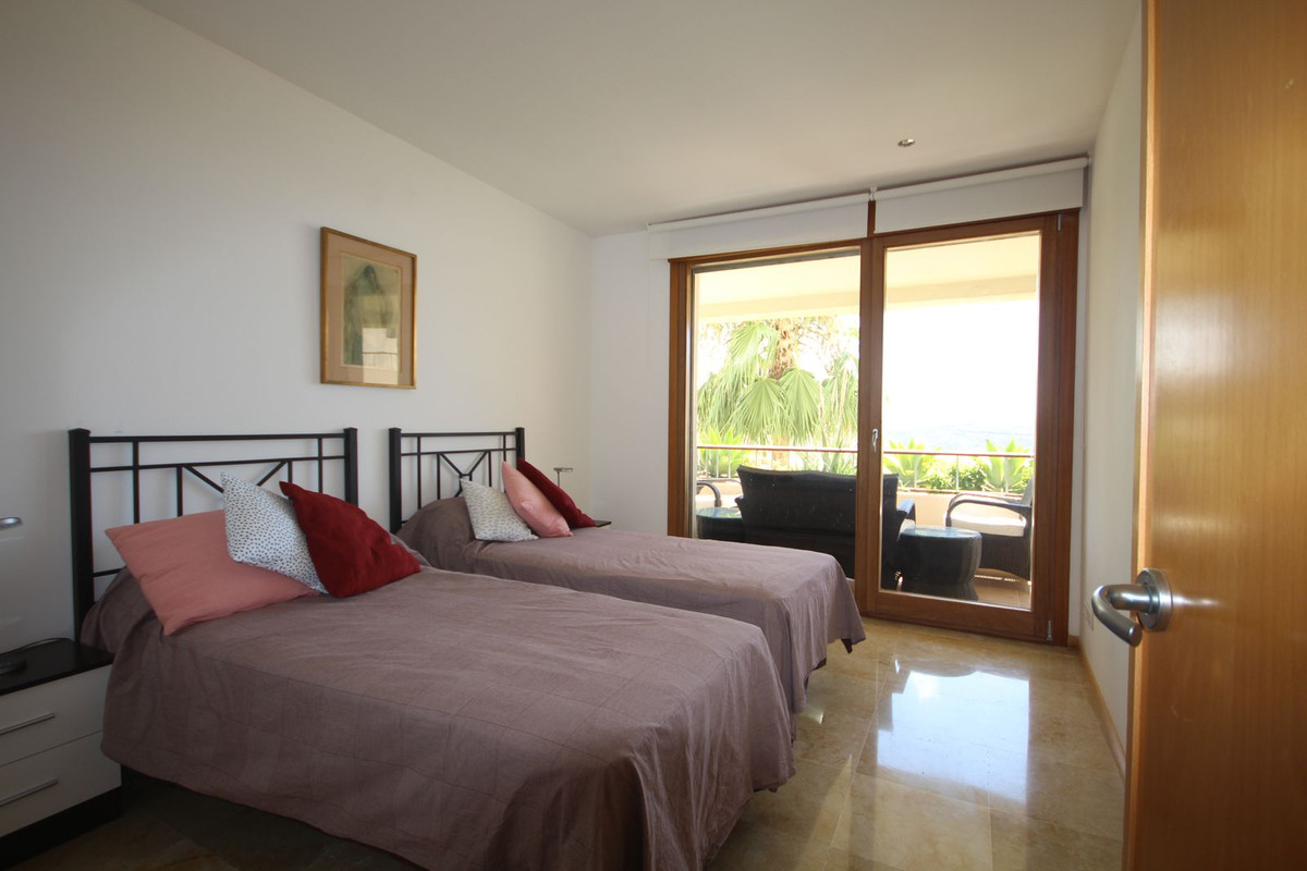 3 Bed Apartment for sale in Los Monteros Costa Del Sol, Málaga, Spain