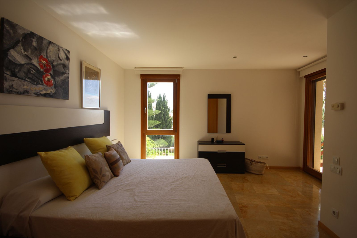 3 Bed Apartment for sale in Los Monteros Costa Del Sol, Málaga, Spain