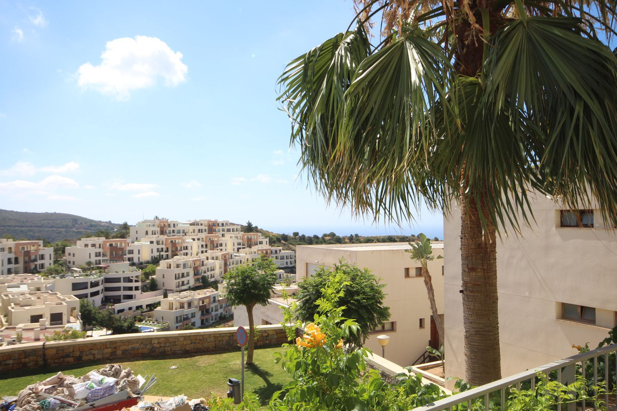 3 Bed Apartment for sale in Los Monteros Costa Del Sol, Málaga, Spain
