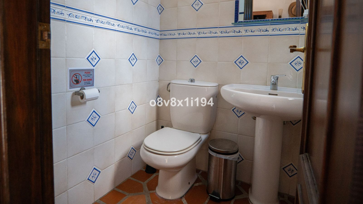 4 Bed Townhouse for sale in Alhaurín De La Torre Costa Del Sol, Málaga, Spain
