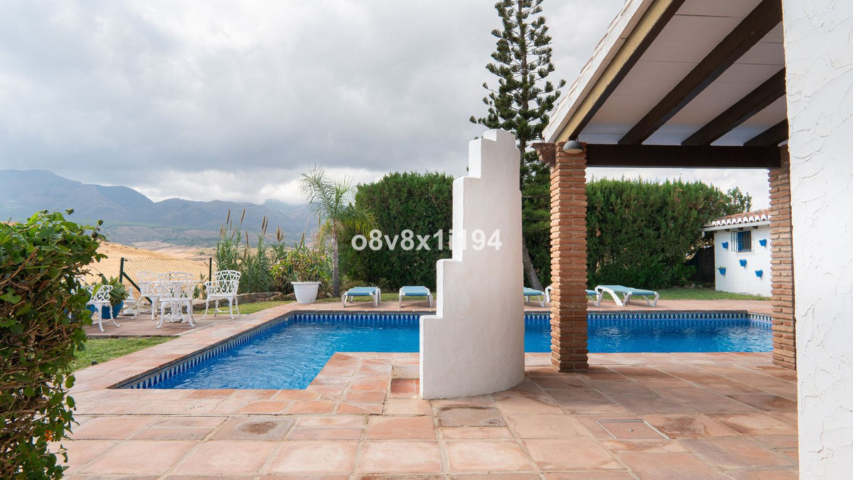 4 Bed Townhouse for sale in Alhaurín De La Torre Costa Del Sol, Málaga, Spain