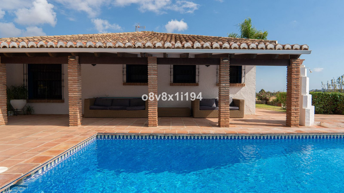 4 Bed Townhouse for sale in Alhaurín De La Torre Costa Del Sol, Málaga, Spain