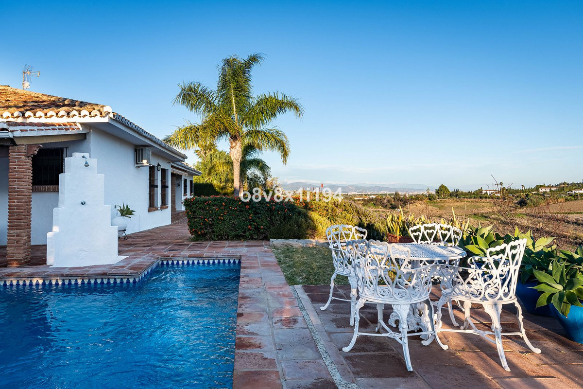 4 Bed Townhouse for sale in Alhaurín De La Torre Costa Del Sol, Málaga, Spain