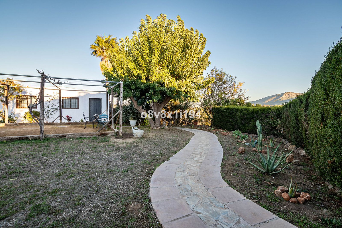 4 Bed Townhouse for sale in Alhaurín De La Torre Costa Del Sol, Málaga, Spain
