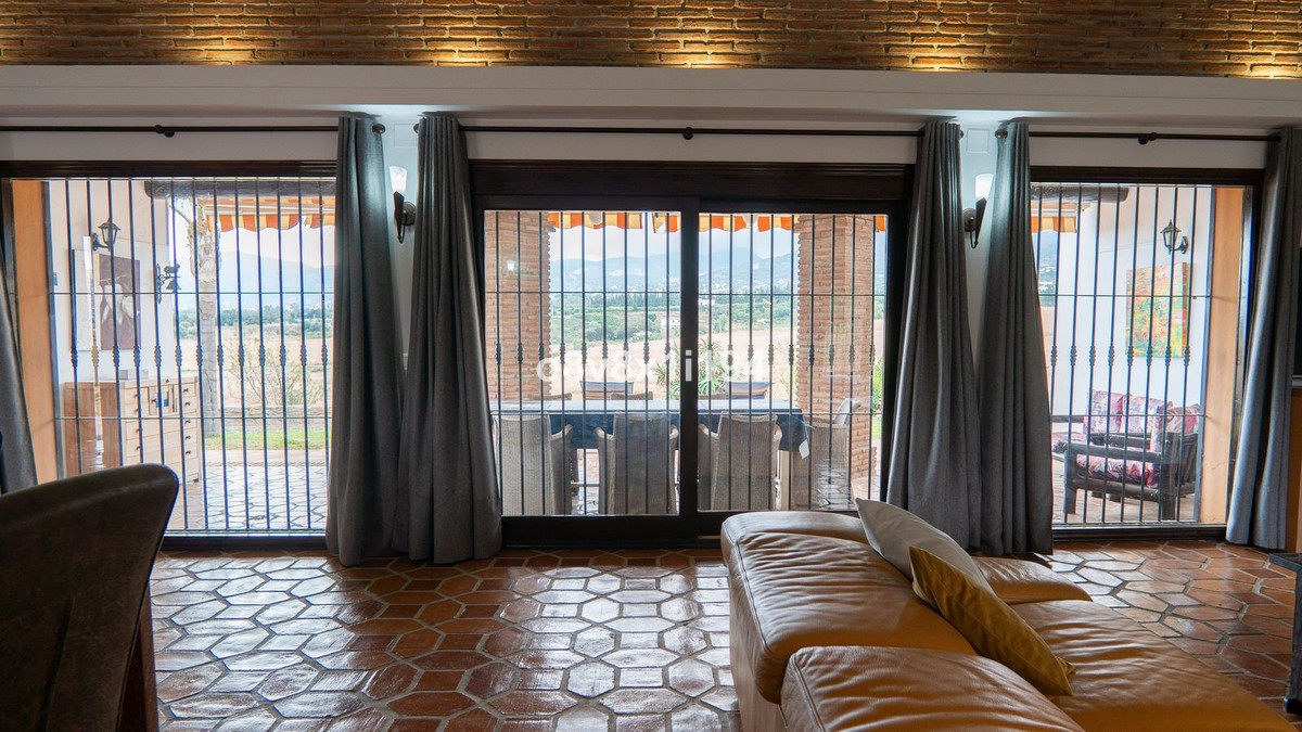 4 Bed Townhouse for sale in Alhaurín De La Torre Costa Del Sol, Málaga, Spain
