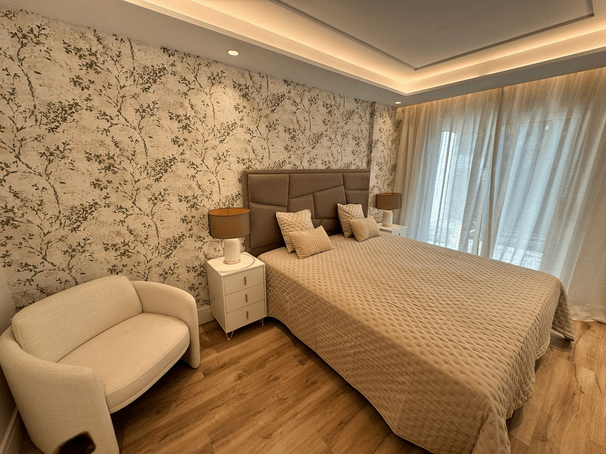 2 Bed Apartment for sale in San Pedro De Alcántara Costa Del Sol, Málaga, Spain