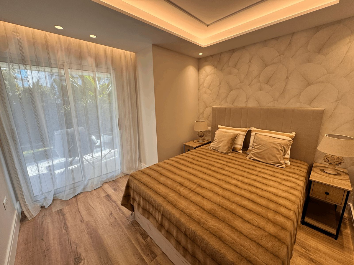 2 Bed Apartment for sale in San Pedro De Alcántara Costa Del Sol, Málaga, Spain