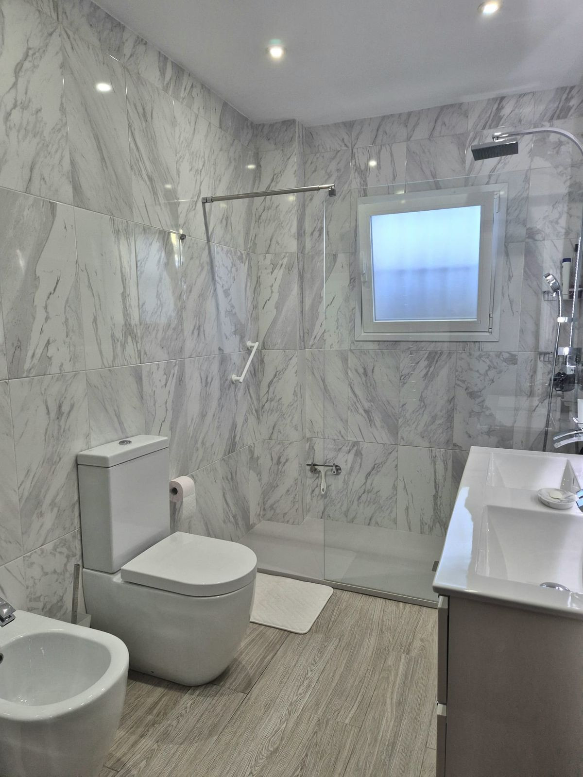 4 Bed Townhouse for sale in Coín Costa Del Sol, Málaga, Spain