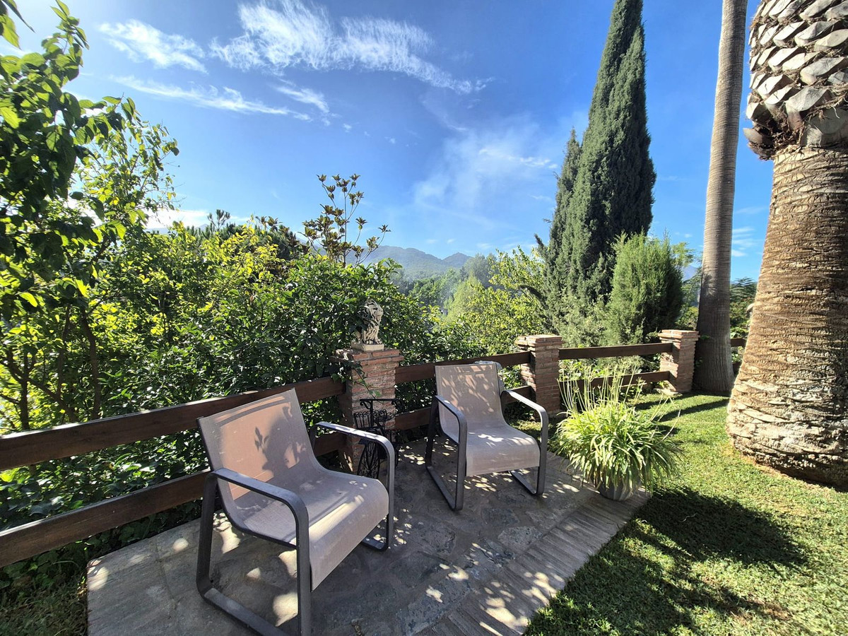 4 Bed Townhouse for sale in Coín Costa Del Sol, Málaga, Spain