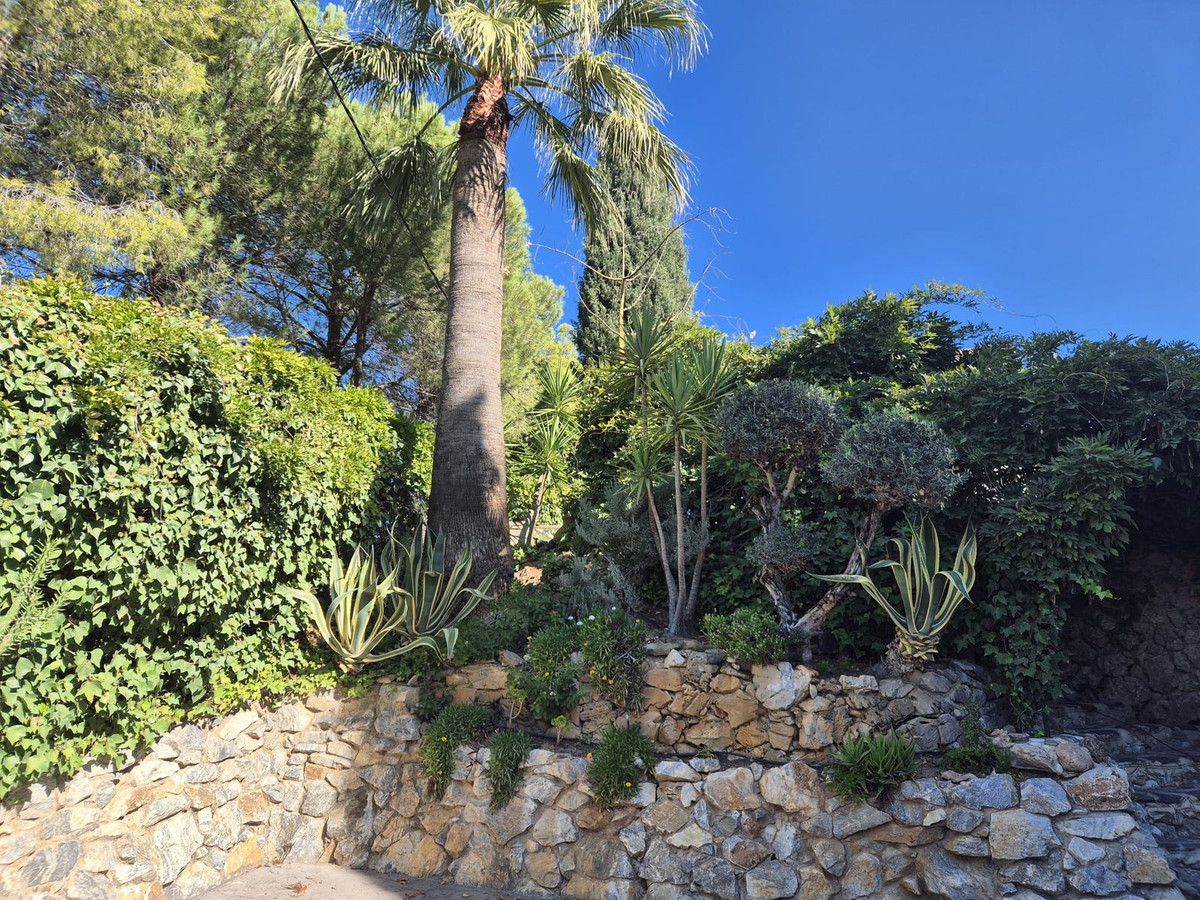 4 Bed Townhouse for sale in Coín Costa Del Sol, Málaga, Spain