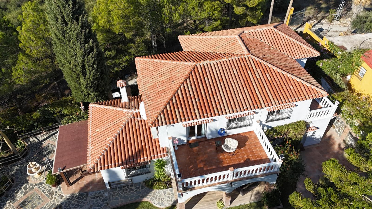4 Bed Townhouse for sale in Coín Costa Del Sol, Málaga, Spain