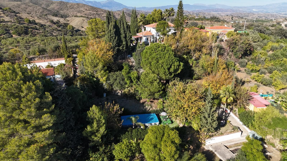 4 Bed Townhouse for sale in Coín Costa Del Sol, Málaga, Spain