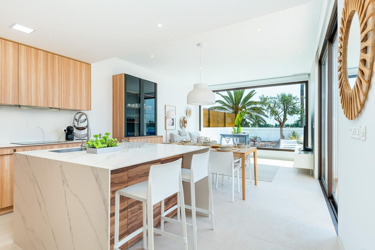 Se vende Villa - Chalet de 3 dormitorios en Costa Blanca, Alicante, España