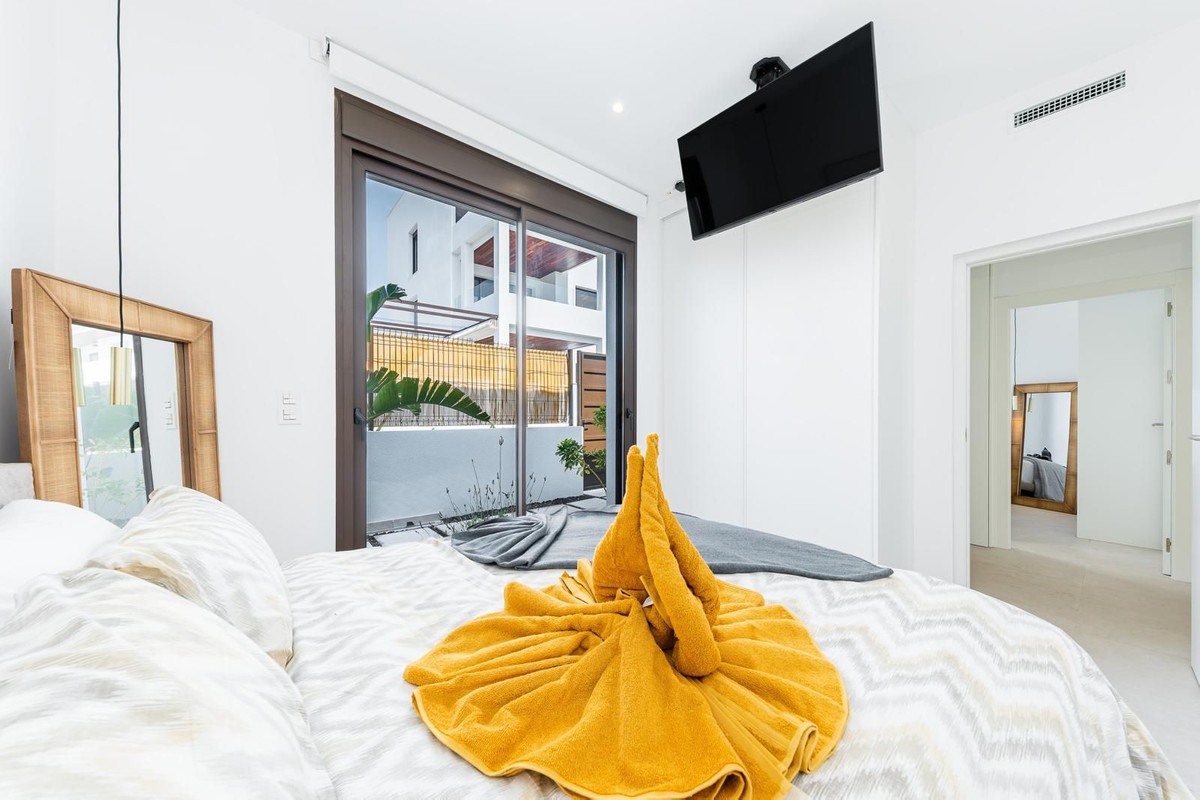 Se vende Villa - Chalet de 3 dormitorios en Costa Blanca, Alicante, España