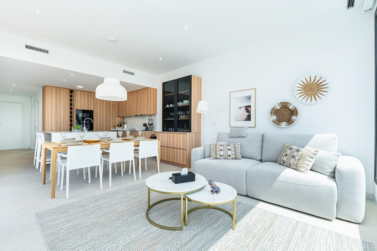 Se vende Villa - Chalet de 3 dormitorios en Costa Blanca, Alicante, España