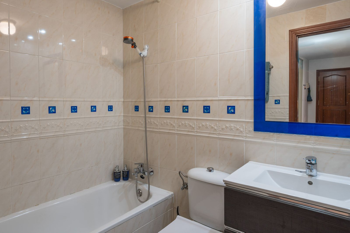 3 Bed Apartment for sale in Benalmadena Costa Del Sol, Málaga, Spain