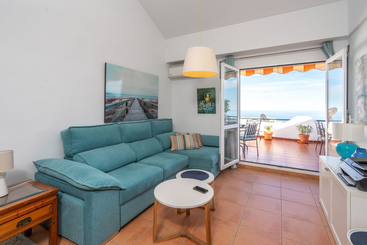 3 Bed Apartment for sale in Benalmadena Costa Del Sol, Málaga, Spain