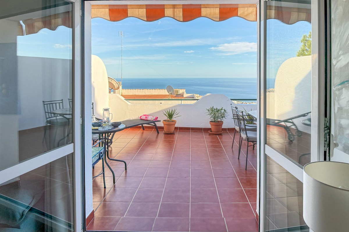 3 Bed Apartment for sale in Benalmadena Costa Del Sol, Málaga, Spain