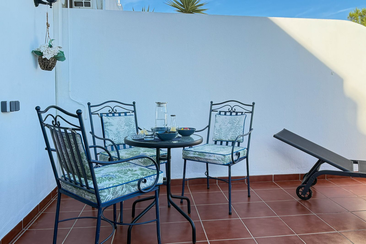 3 Bed Apartment for sale in Benalmadena Costa Del Sol, Málaga, Spain