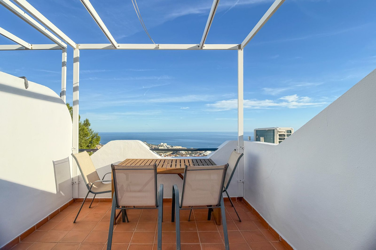 3 Bed Apartment for sale in Benalmadena Costa Del Sol, Málaga, Spain