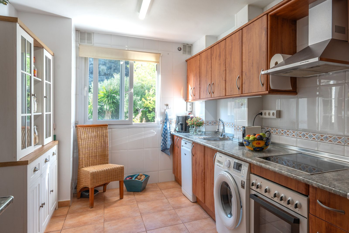 3 Bed Apartment for sale in Benalmadena Costa Del Sol, Málaga, Spain