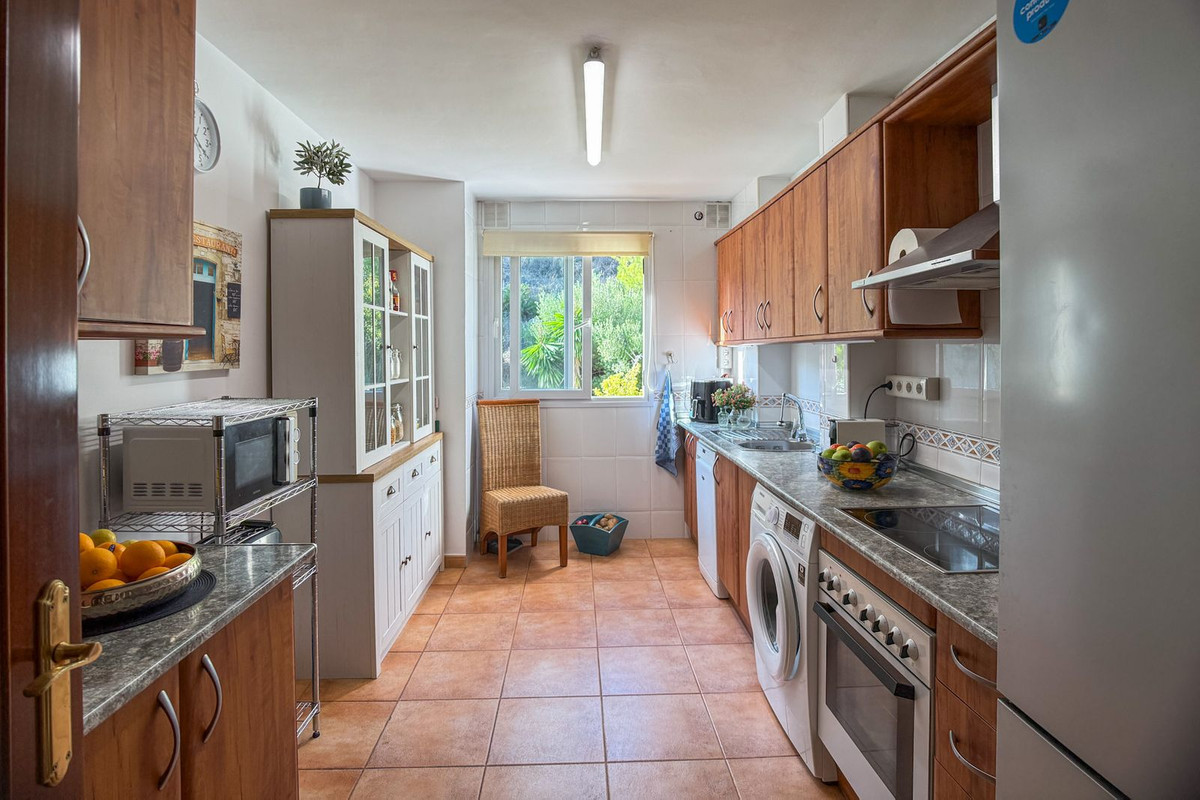 3 Bed Apartment for sale in Benalmadena Costa Del Sol, Málaga, Spain