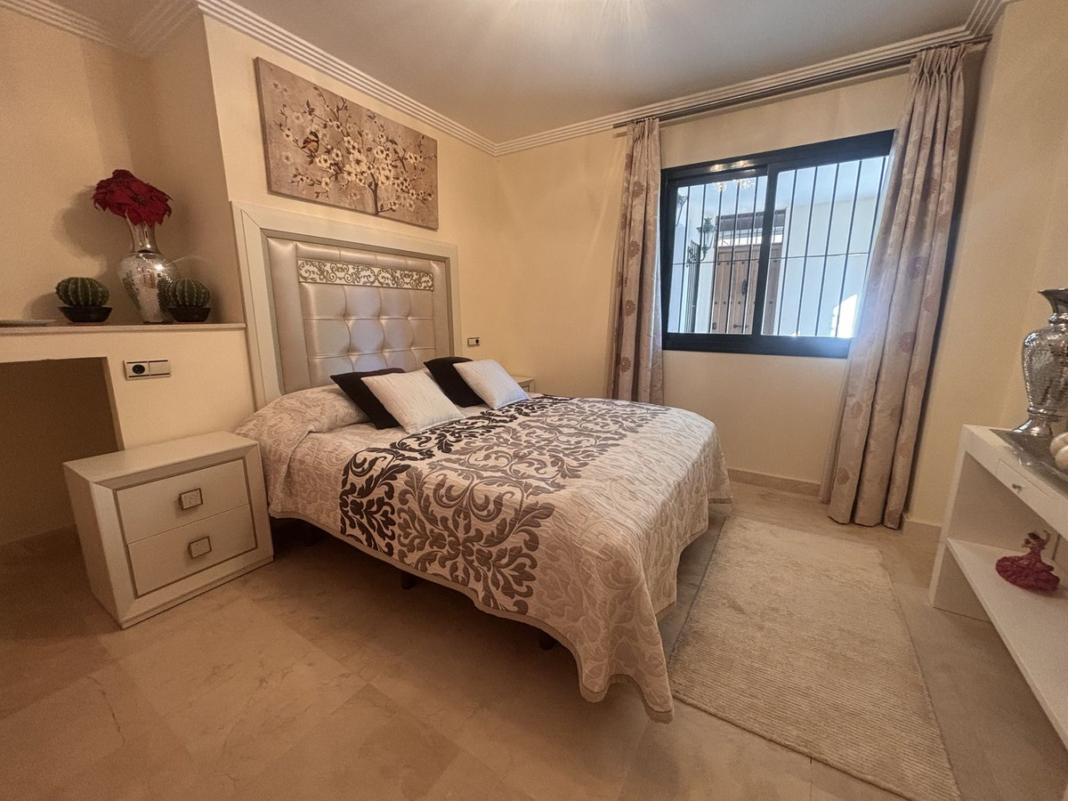 Se vende Villa - Chalet de 7 dormitorios en Costa Del Sol, Málaga, España