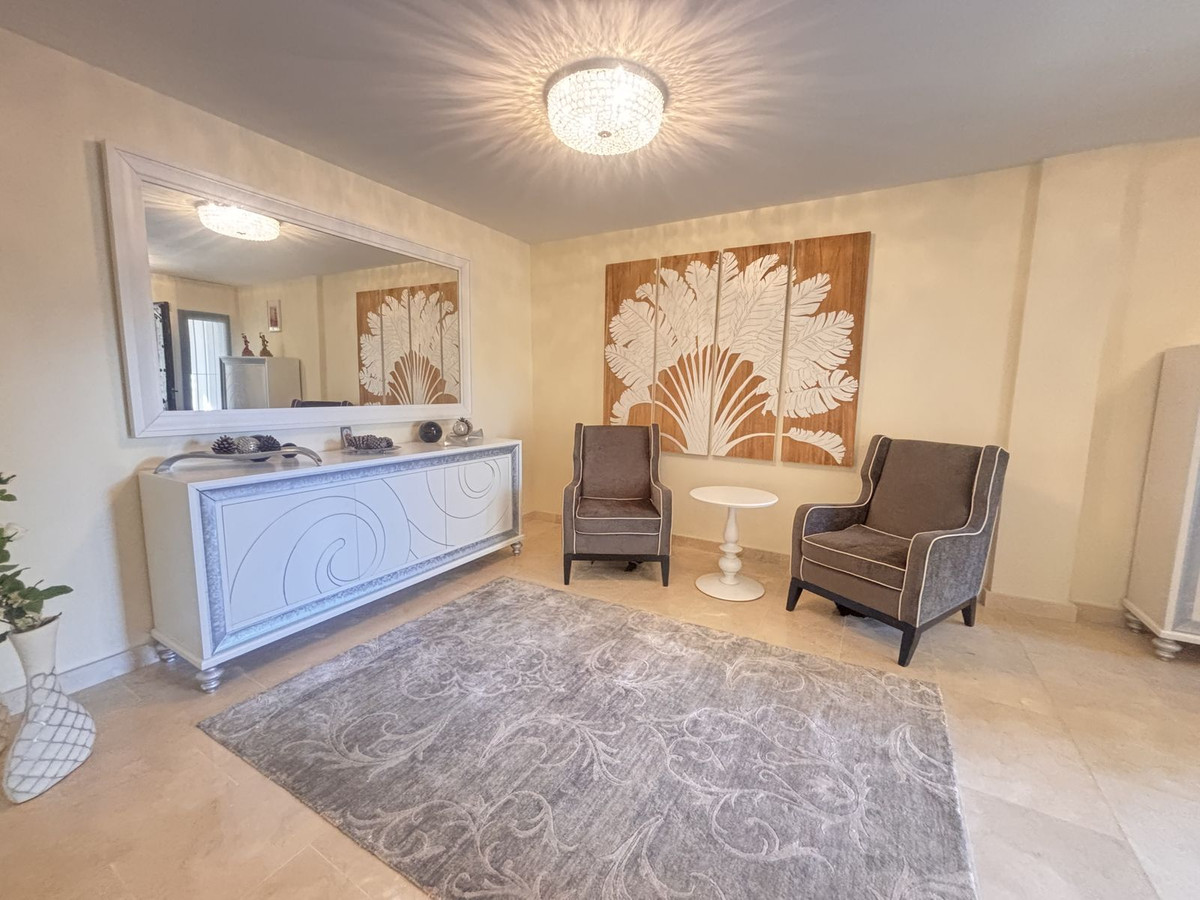 Se vende Villa - Chalet de 7 dormitorios en Costa Del Sol, Málaga, España
