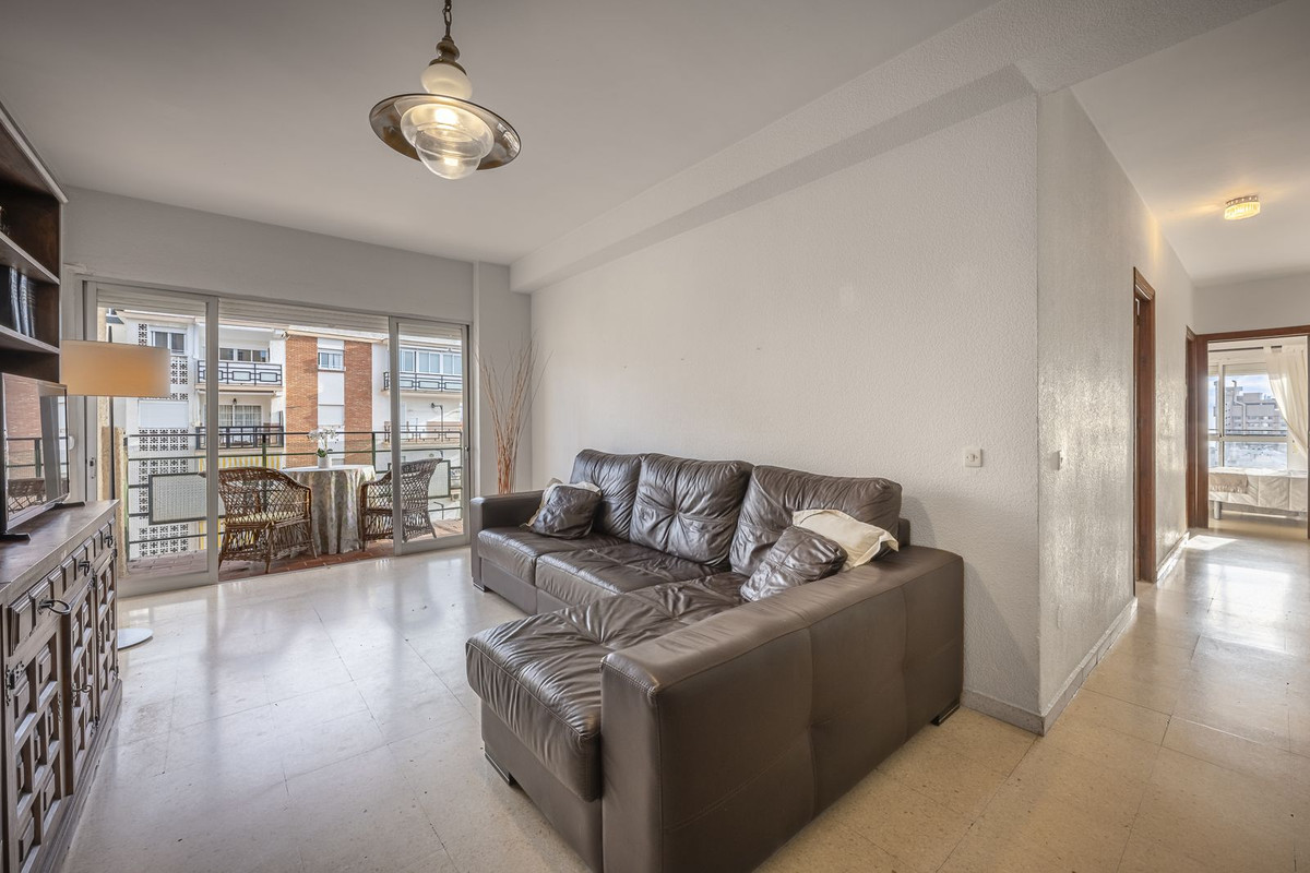 Se vende Apartamento en Planta Última de 3 dormitorios en Costa Del Sol, Málaga, España