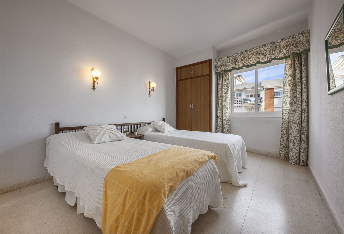 Se vende Apartamento en Planta Última de 3 dormitorios en Costa Del Sol, Málaga, España