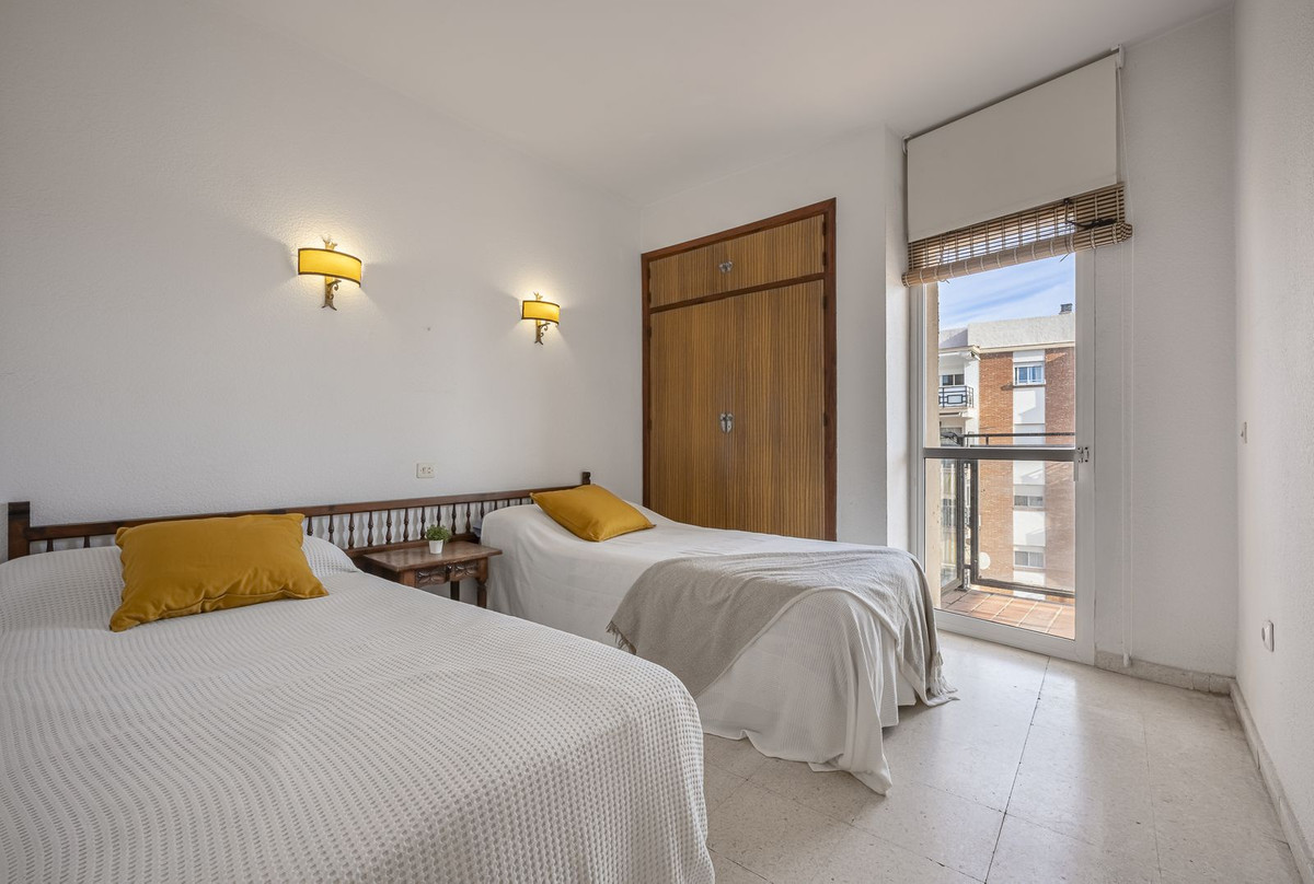 Se vende Apartamento en Planta Última de 3 dormitorios en Costa Del Sol, Málaga, España