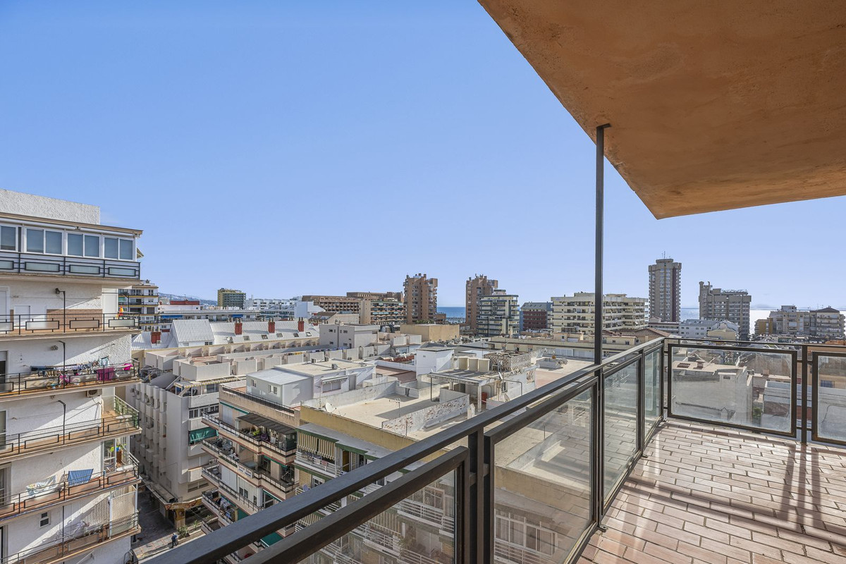 Se vende Apartamento en Planta Última de 3 dormitorios en Costa Del Sol, Málaga, España